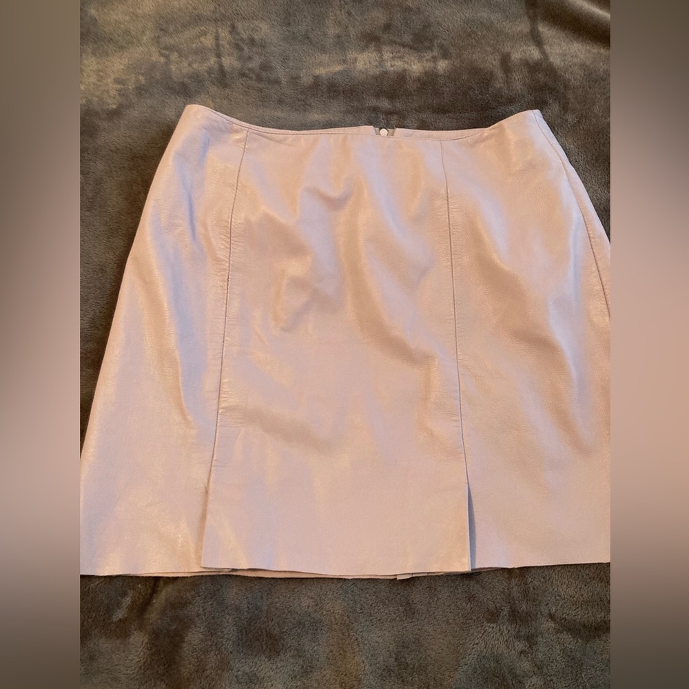 ✨NWOT✨ Mackage leather skirt - size small💜